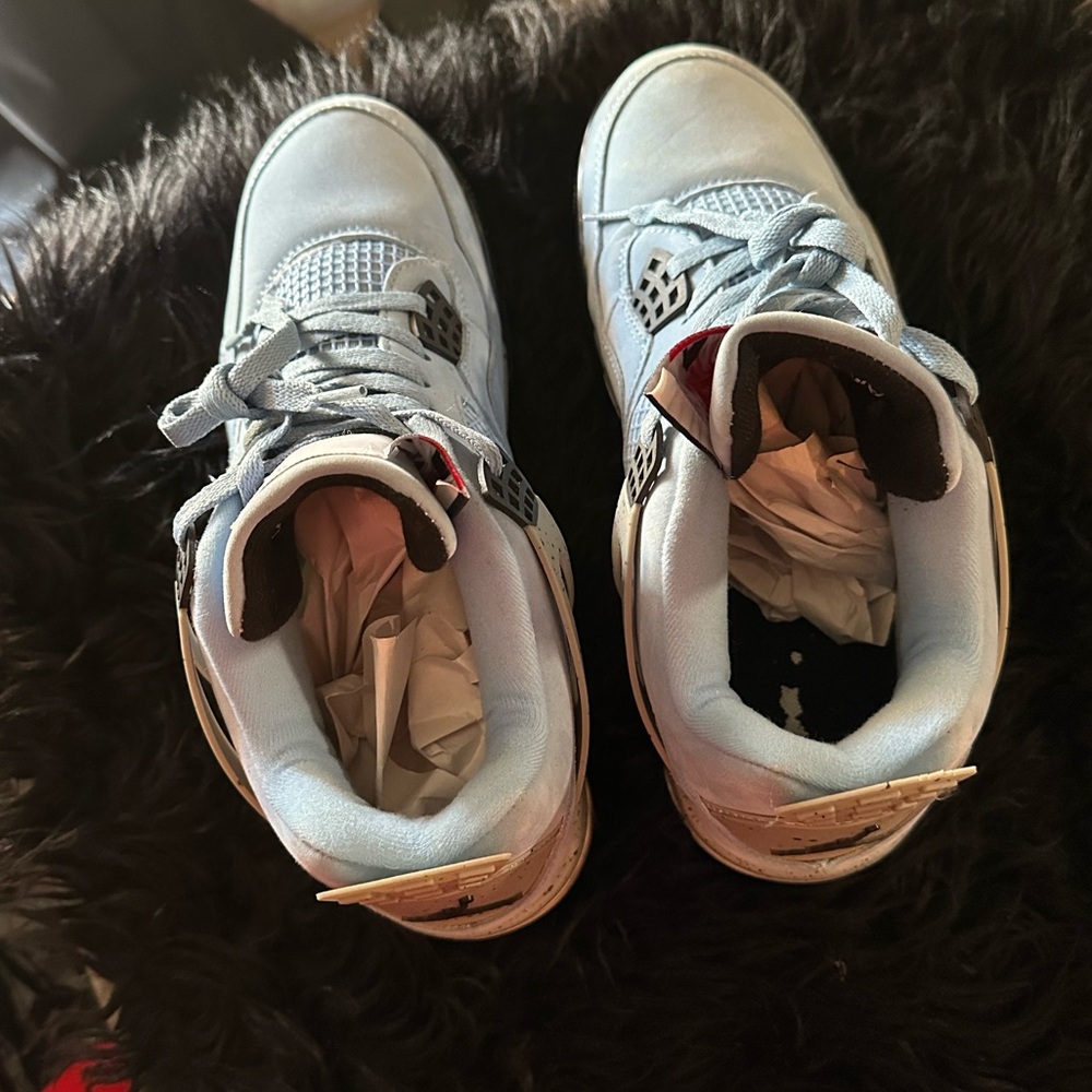 Baby blue Jordan 4’s - Picture 2 of 6